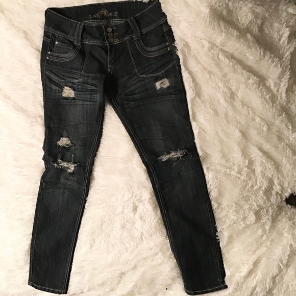 Almost Famous Denim - Almost Famous denim washed jeans sz 7